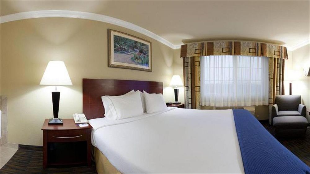 Holiday Inn Express & Suites Watsonville By Ihg Buitenkant foto
