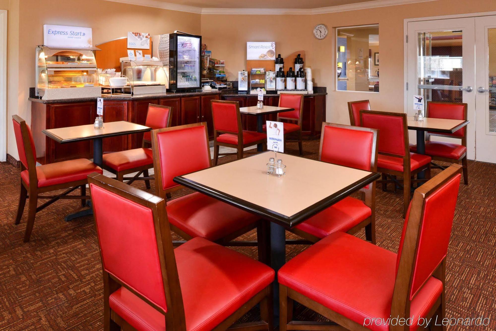 Holiday Inn Express & Suites Watsonville By Ihg Buitenkant foto