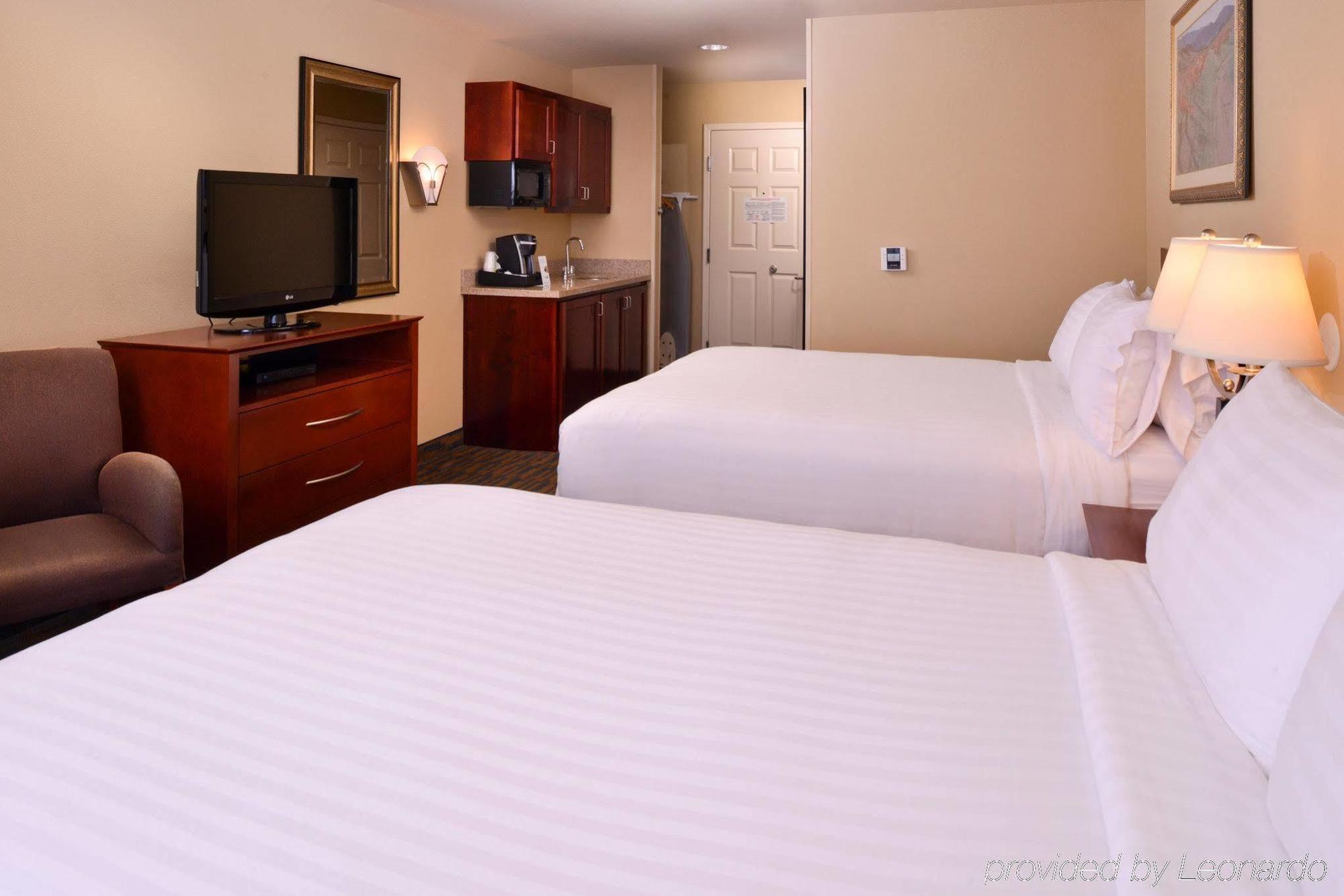 Holiday Inn Express & Suites Watsonville By Ihg Buitenkant foto