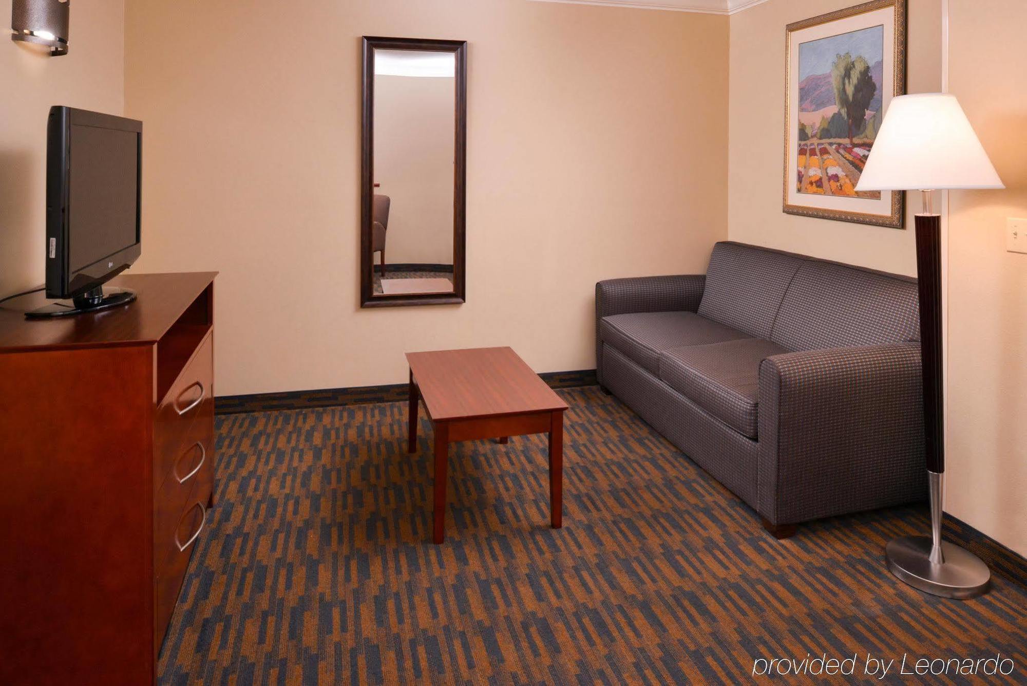 Holiday Inn Express & Suites Watsonville By Ihg Buitenkant foto