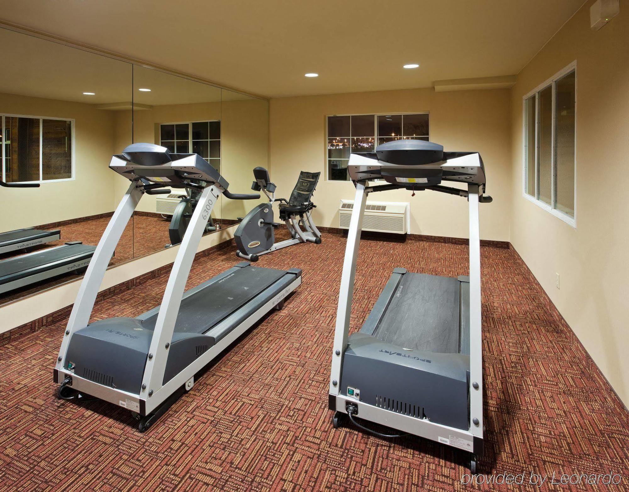 Holiday Inn Express & Suites Watsonville By Ihg Buitenkant foto